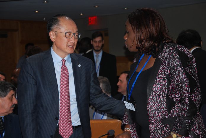 L-R: World Bank President, Jim Yong Kim with the Nigeria’s Minister of Finance, Mrs. Kemi Adeosun, at the ongoing Spring Meetings of the IMF/World Bank in Washington DC