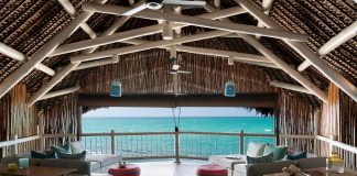 Anantara Medjumbe Island - loft with view