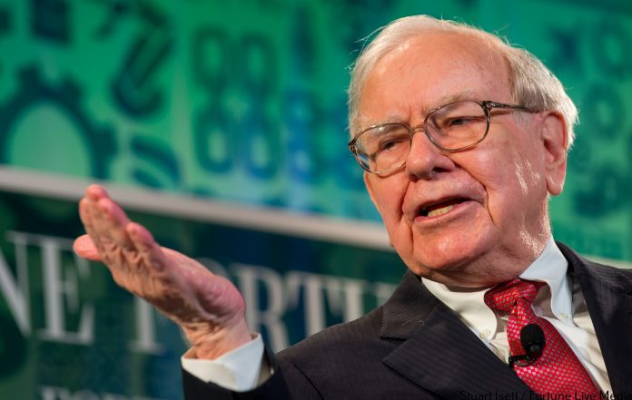 Tuesday, October 15, 2013Fortune The Most Powerful WomenWashington, D.C., USA9:00 AM SOLUTIONS DESK OPENSPhotograph by Stuart Isett/Fortune Most Powerful Women Warren Buffet