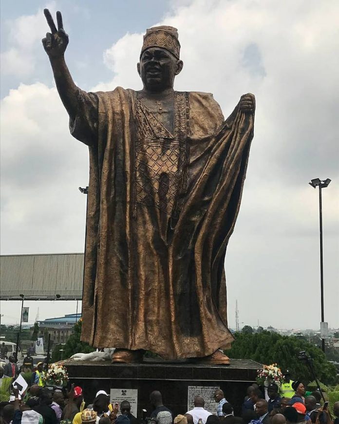 MKO ABIOLA STATUE
