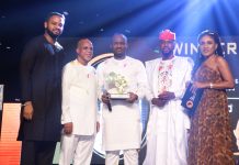 Amstel Malta Awards Samson Itodo “Young Person of the Year” At The Just Concluded 2018 Future Awards Africa L:R: The Future Awards Africa Winner 2016, Mark Okoye; Chairman Troyka Holdings, Biodun Shobanjo; Winner Of The Future Awards Africa For The Young Person Of The Year, Samson Itodo, Co-Founder The Future Awards Africa, Adebola Williams and Portfolio Manager, Non-Alcoholic brands, Nigerian Breweries Plc., Ngozi Nkwoji presenting the Young Person Of The Year award at The Future Awards Africa 2018.