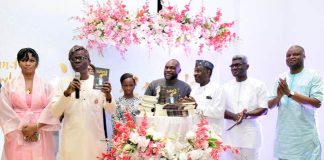 L-R: Mother of the Author, Ifeoma Mbonu; Governor of Lagos State Babajide Sanwo-Olu ; Author of Father’s Will, Munachi Mbonu ; President Frot Group and Publisher of the book, Frank Momoh; Member, Board of Trustees, Anyiam-Osigwe Foundation, George Anyiam-Osigwe ; Principal Partner, J&G Attorney, Norrison Quakers, and Deputy Commissioner of Police & Commander Inspector General Response Team (IRT) Abba Kyari, at the launch of Munachi’s book titled: ‘‘Father’s Will’’, in Lagos