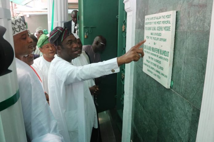 Lagos State Deputy Governor, Dr. Kadri Obafemi Hamzat Commissioning an Ultra-Modern Mosque by the NADWAT Global Assembly held at Igbosere,Lagos Island.